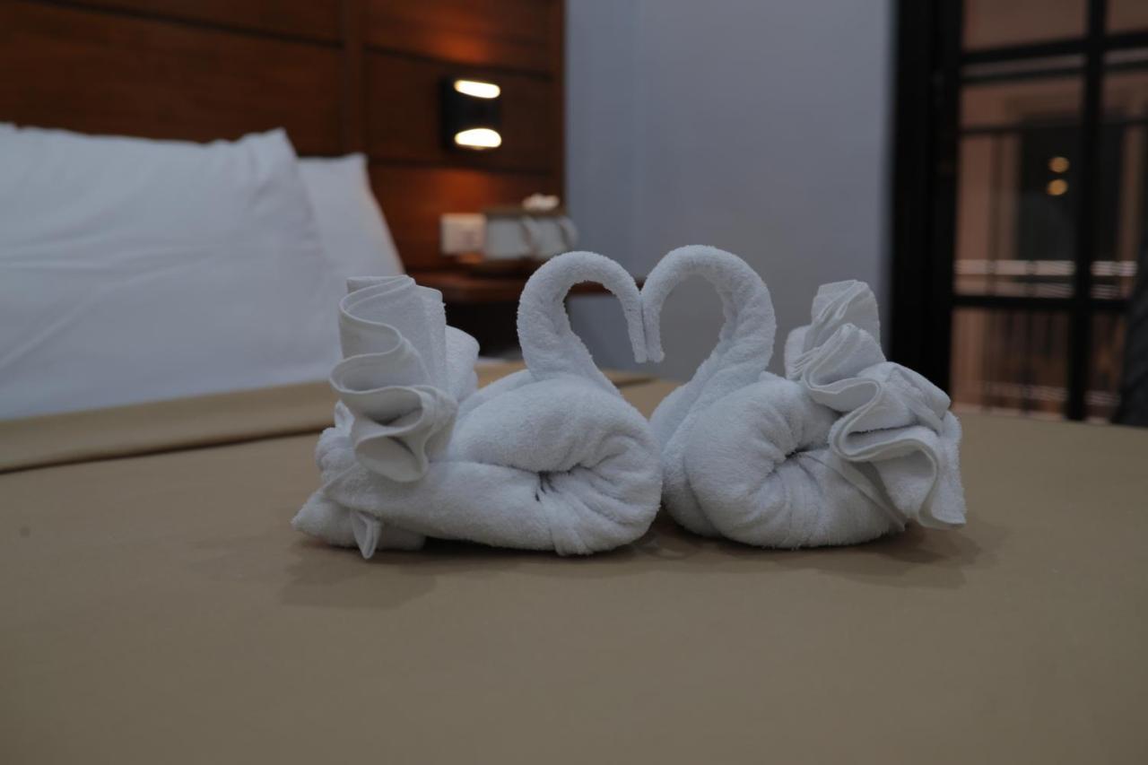 Cerca Hotel Balabag  Luaran gambar